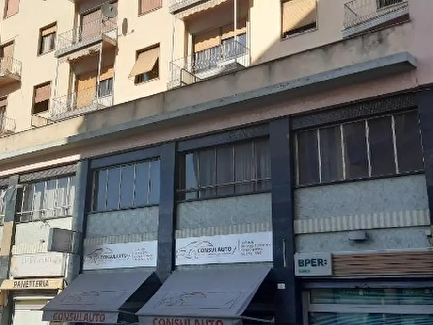 Immagine 1 di Ufficio in vendita  in Via Pietro Isola a Novi Ligure