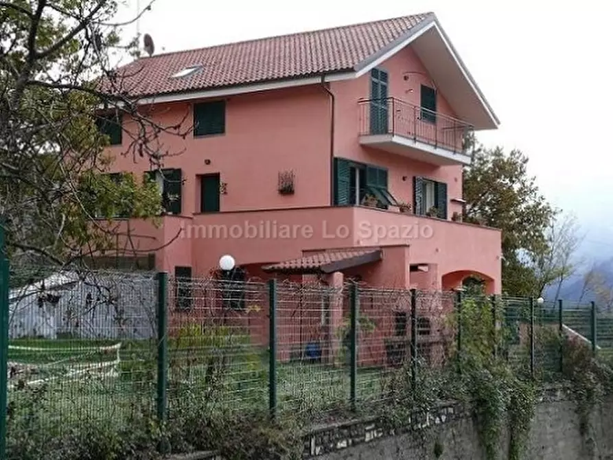 Immagine 1 di Appartamento in vendita  a Balestrino