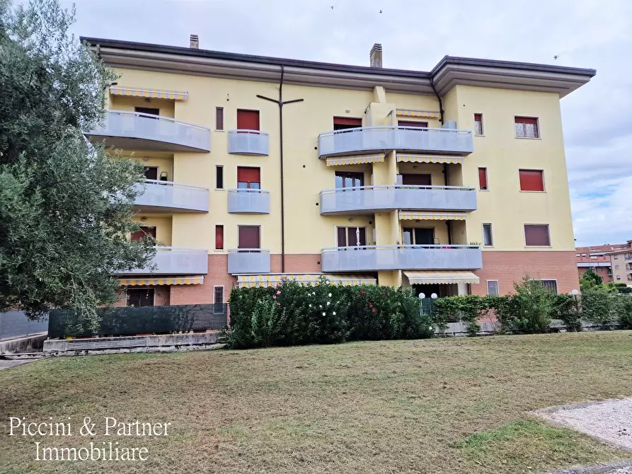 Immagine 1 di Appartamento in vendita  in Via Bevagna a Bastia Umbra