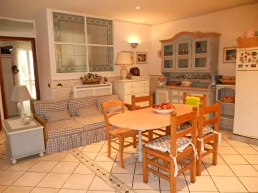 Immagine 1 di Appartamento in vendita  in Via del Monte a Morlupo