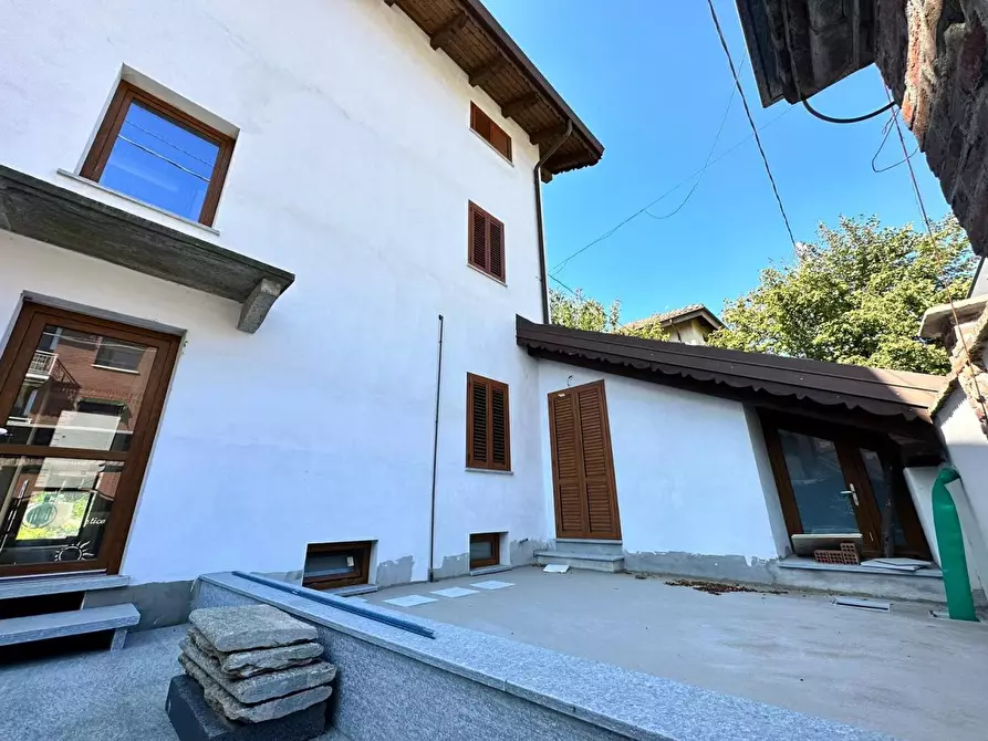 Immagine 1 di Appartamento in vendita  in via san maurizio a Ciriè