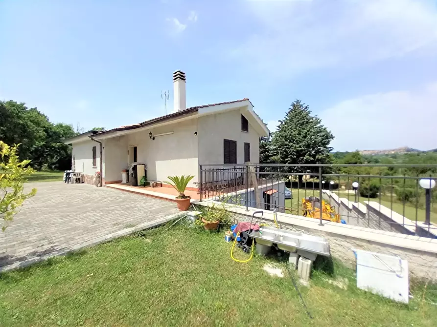 Immagine 1 di Casa indipendente in vendita  in Via di Valle Caprara a Castel Madama