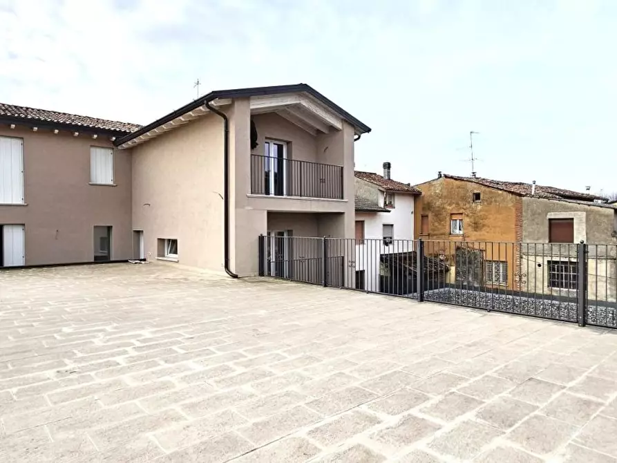 Immagine 1 di Appartamento in vendita  a Manerbio