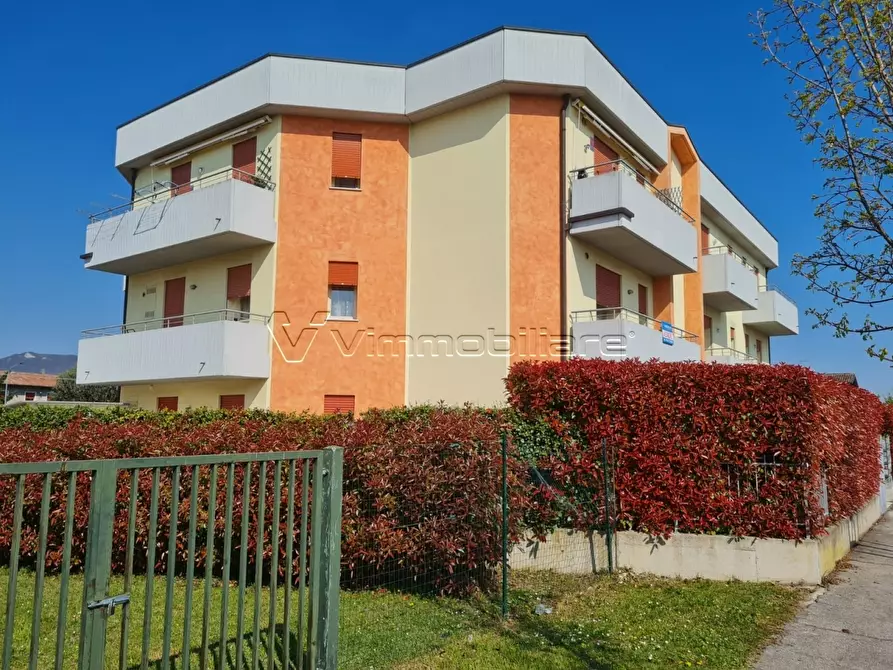 Immagine 1 di Appartamento in vendita  in Via roma a Barbarano Mossano