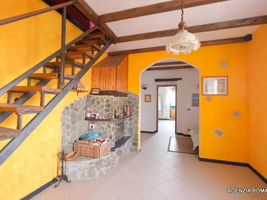 Immagine 1 di Appartamento in vendita  in Località girini a Giusvalla