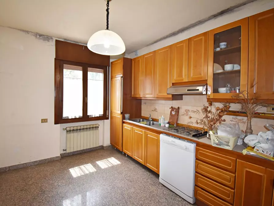 Immagine 1 di Villa in vendita  in Via Lombardia a Arzignano