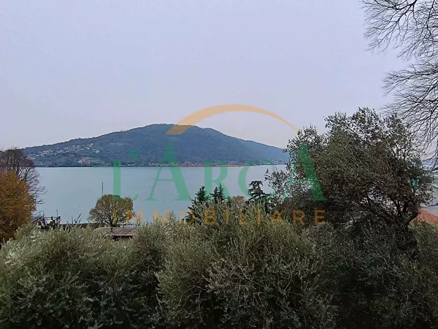 Immagine 1 di Terreno edificabile in vendita  a Sarnico