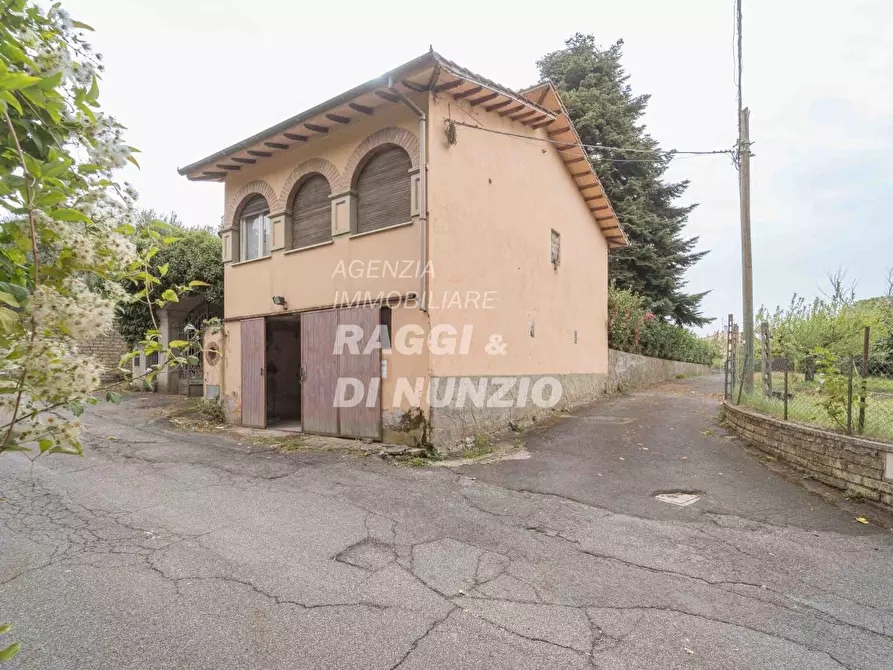 Immagine 1 di Rustico / casale in vendita  in Via Marino Campagna a Ardea