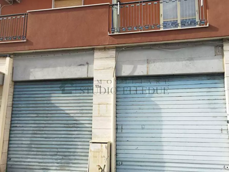 Immagine 1 di Magazzino in affitto  in VIA HERMANINN a Bari