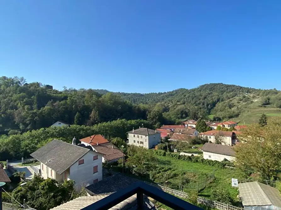 Immagine 1 di Appartamento in vendita  in Località Arbarè a Giusvalla