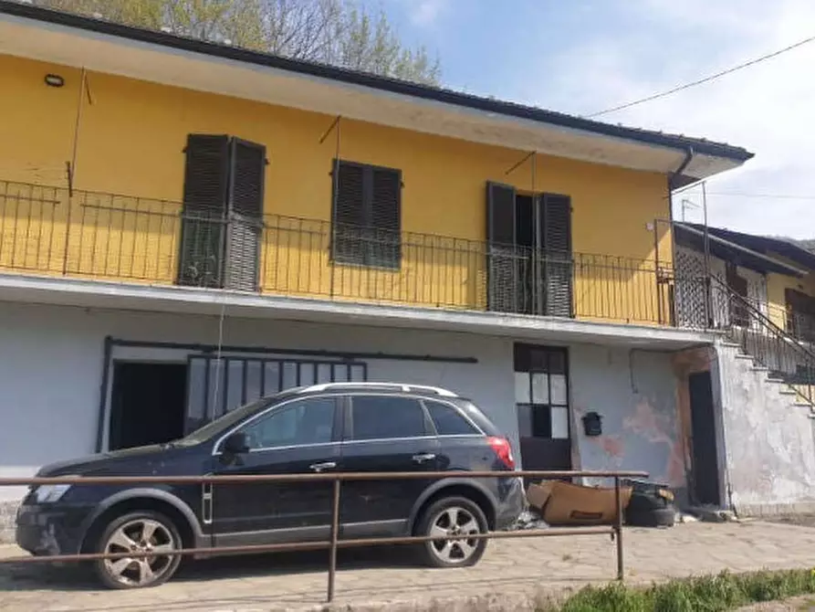 Immagine 1 di Appartamento in vendita  in Via Azzario a Villar Perosa