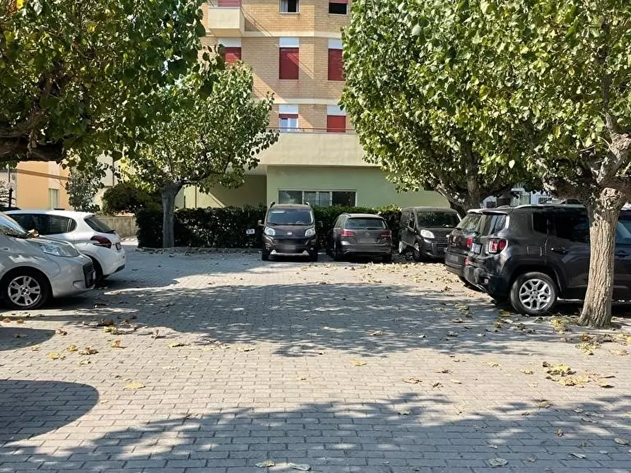 Immagine 1 di Appartamento in vendita  in Via Ammiraglio Cappellini a Fano