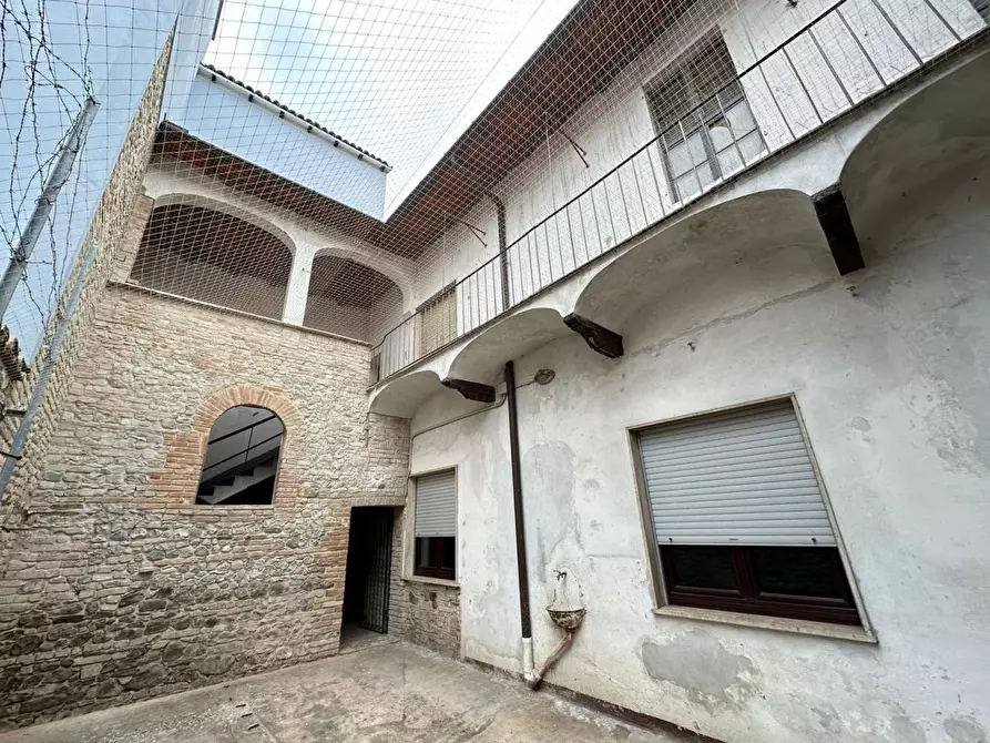 Immagine 1 di Casa indipendente in vendita  in piazza caduti a Fiorenzuola D'arda