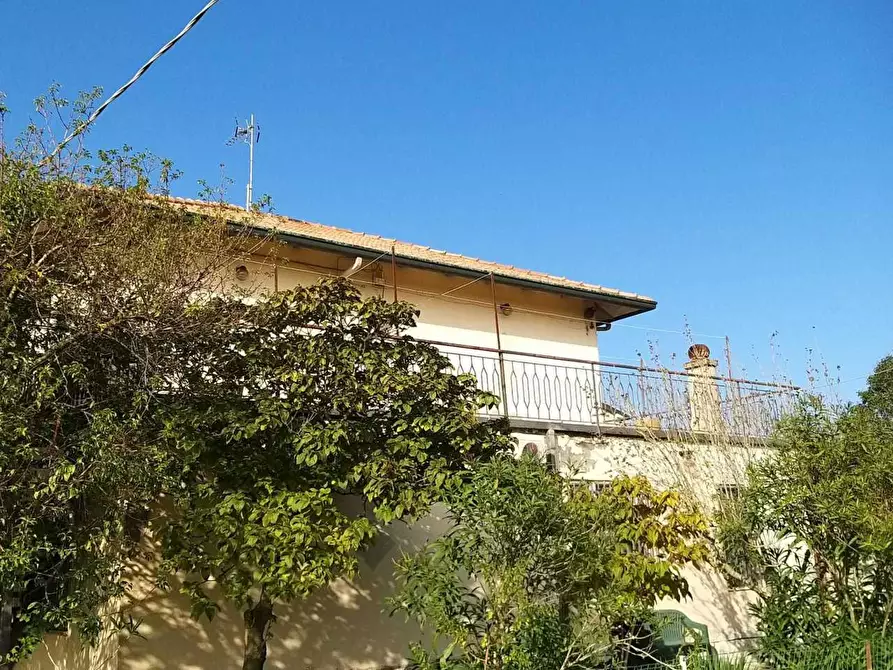Immagine 1 di Casa indipendente in vendita  in via villagrappa a Borghi