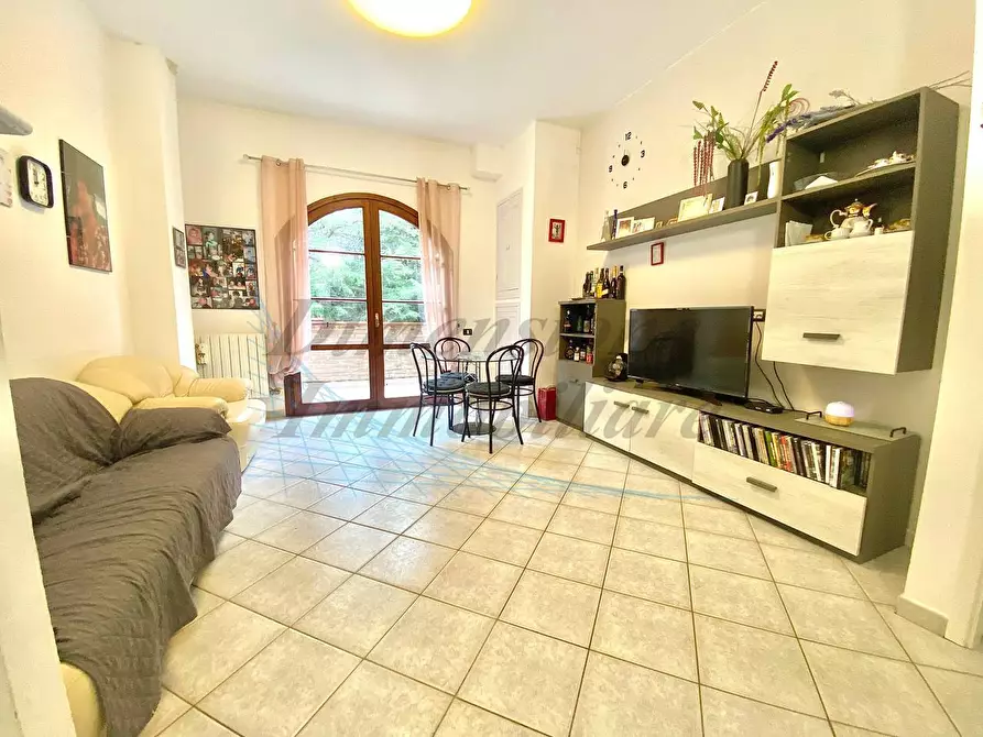 Immagine 1 di Appartamento in vendita  in Via Vecchia a Riparbella