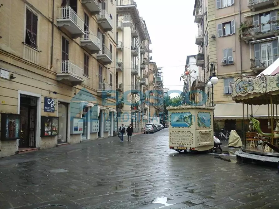 Immagine 1 di Loft/Open space in vendita  a La Spezia