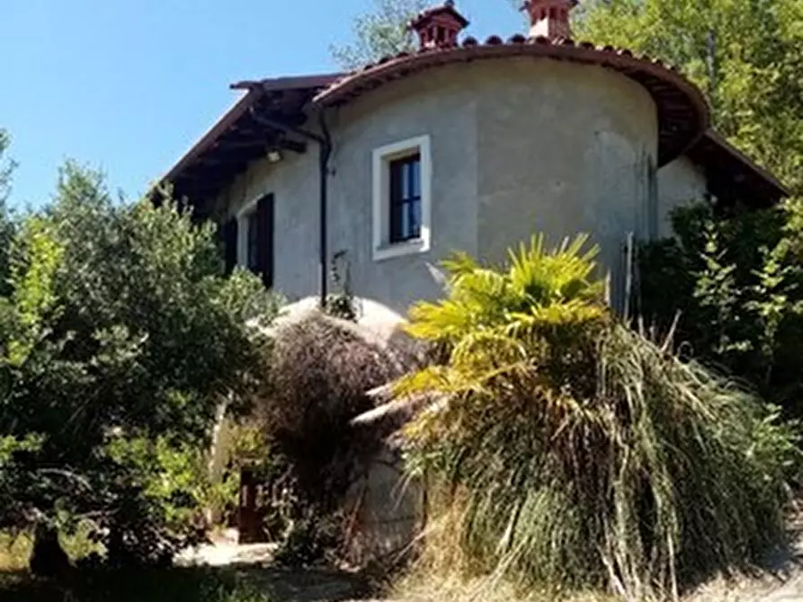 Immagine 1 di Villa in vendita  in Localita Fenogli a Barolo