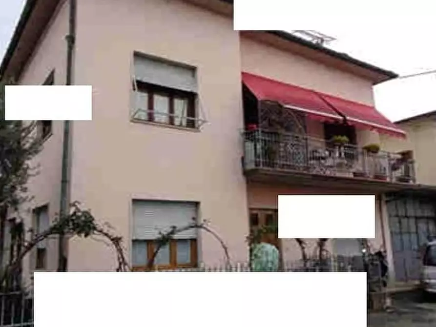 Immagine 1 di Appartamento in vendita  in Via Bure Vecchia Nord a Pistoia