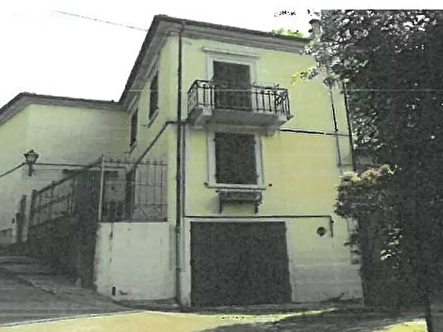 Immagine 1 di Appartamento in vendita  in Vicolo Mimosa a Vaiano