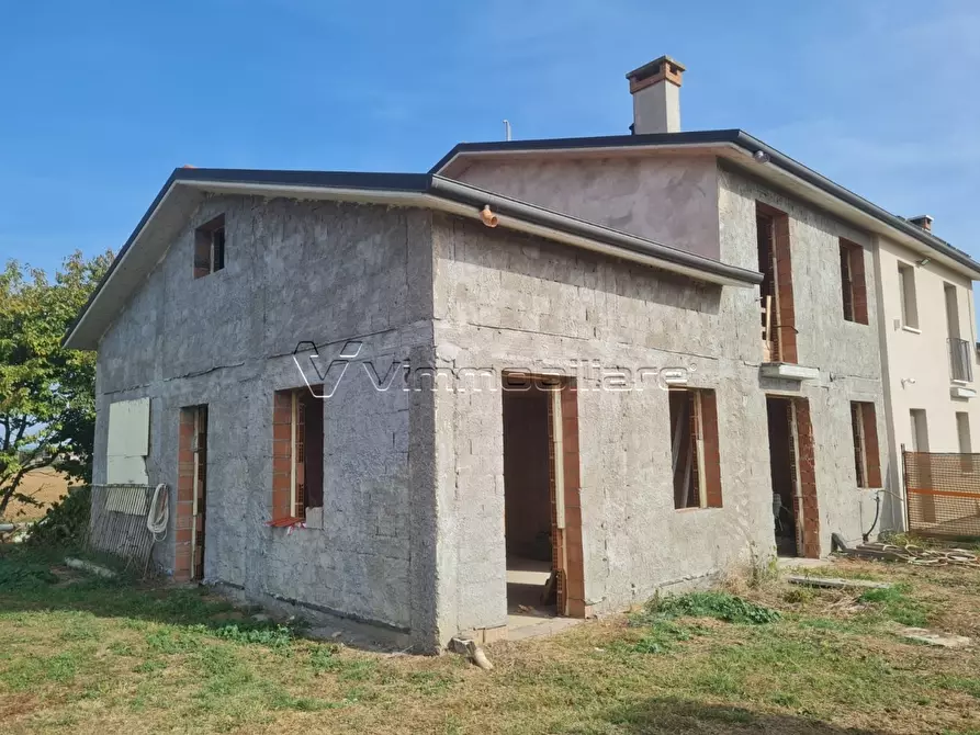 Immagine 1 di Casa indipendente in vendita  in Via Villanova a Agugliaro
