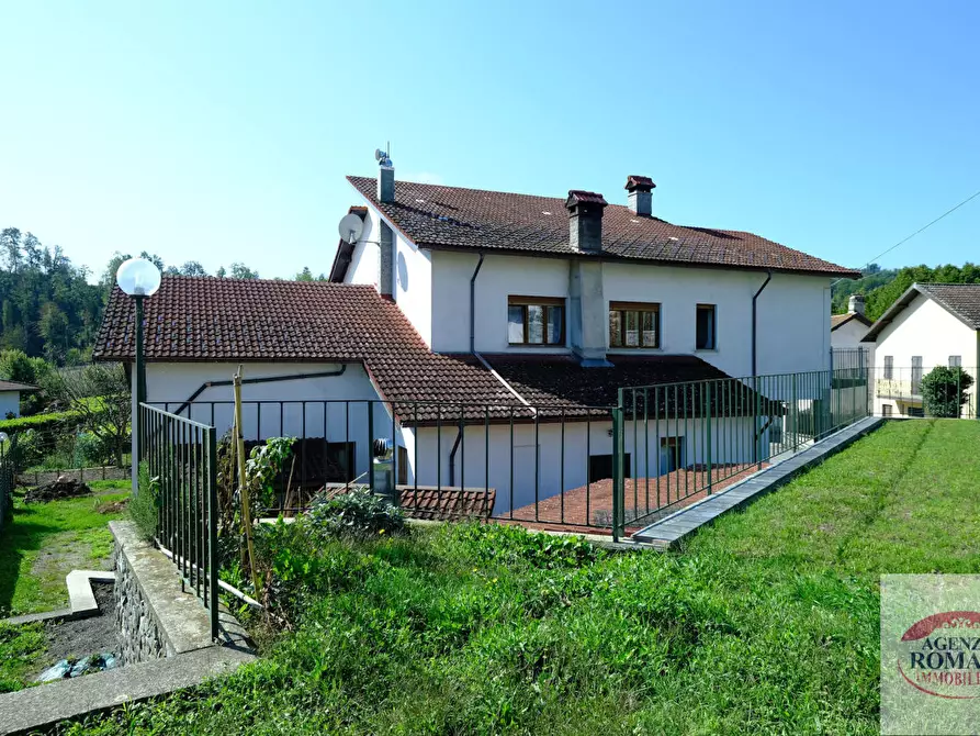 Immagine 1 di Villa in vendita  in Localita' Maddalena a Sassello