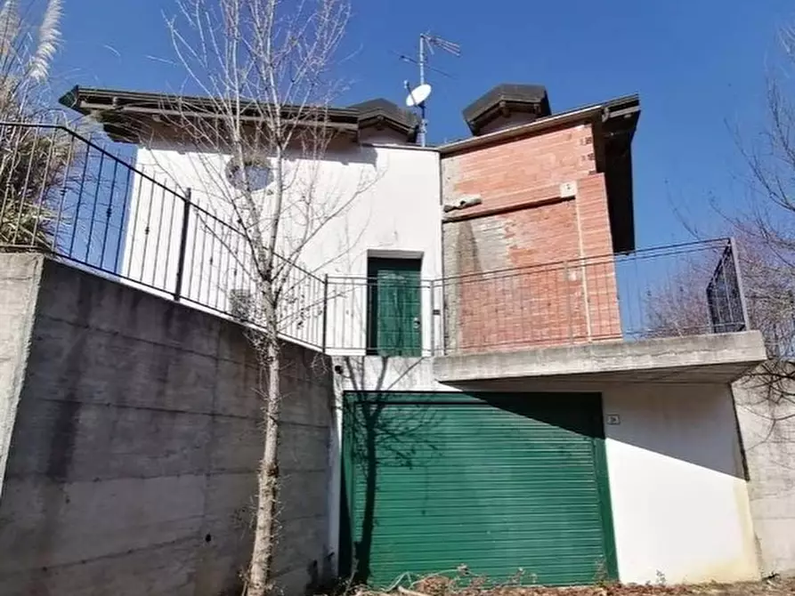 Immagine 1 di Villa in vendita  in Regione Grassi a Villanova D'albenga