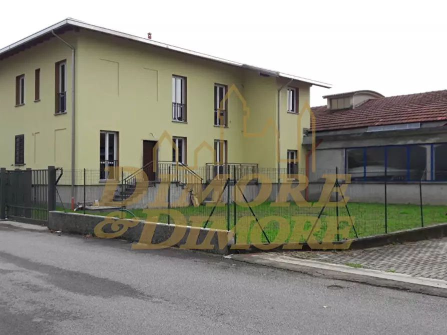 Immagine 1 di Appartamento in vendita  a Castelletto Sopra Ticino