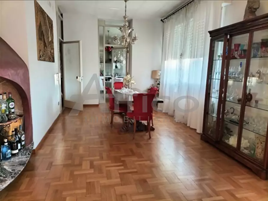 Immagine 1 di Appartamento in vendita  in Centro storico a Rovigo