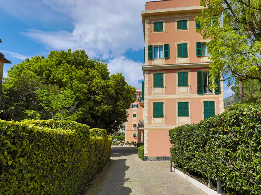 Immagine 1 di Appartamento in affitto  in Viale delle Palme a Genova