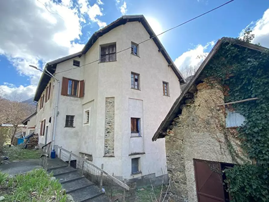 Immagine 1 di Appartamento in vendita  in Via Ferriera Alta a Crocefieschi