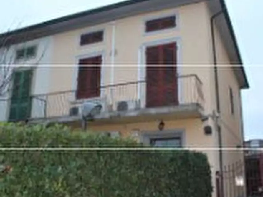 Immagine 1 di Appartamento in vendita  in Via Roma a Prato