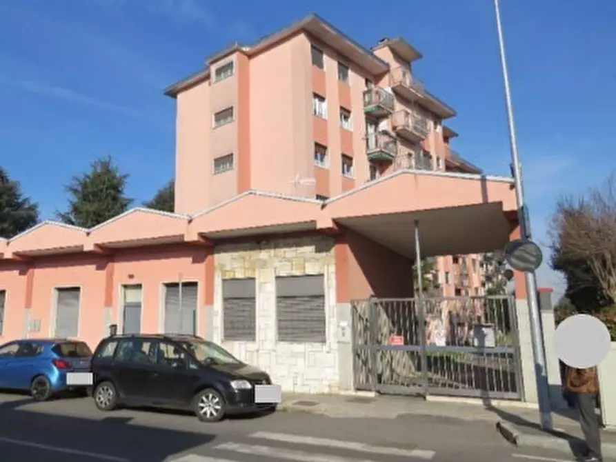 Immagine 1 di Appartamento in vendita  in Via Rho a Bernate Ticino