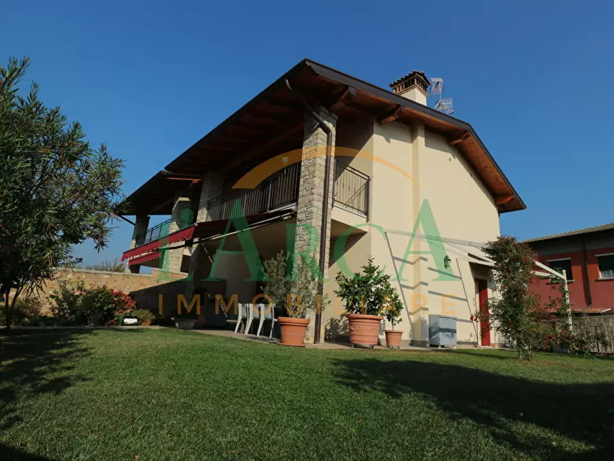 Immagine 1 di Casa indipendente in vendita  a Angolo Terme