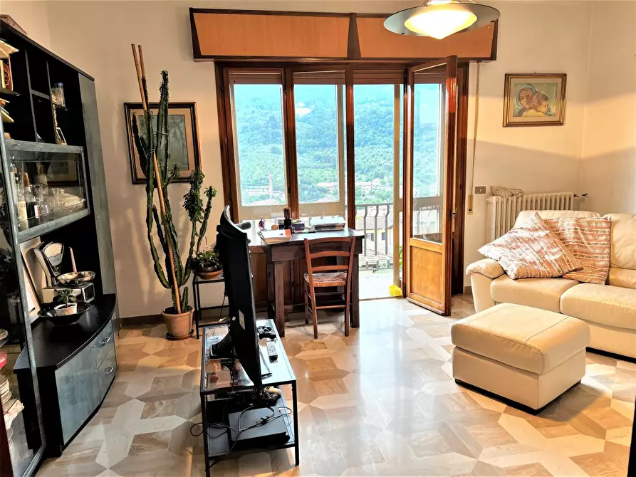 Immagine 1 di Appartamento in vendita  in Via Enrico Berlinguer a Vaiano