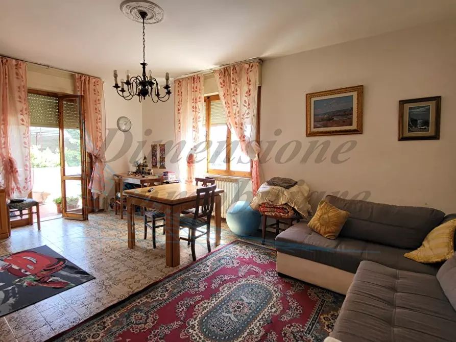 Immagine 1 di Appartamento in vendita  in Via Fratelli Cairoli a Rosignano Marittimo