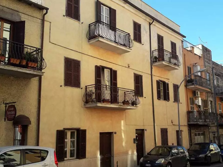 Immagine 1 di Appartamento in vendita  in corso Vittorio Emanuele a Casape