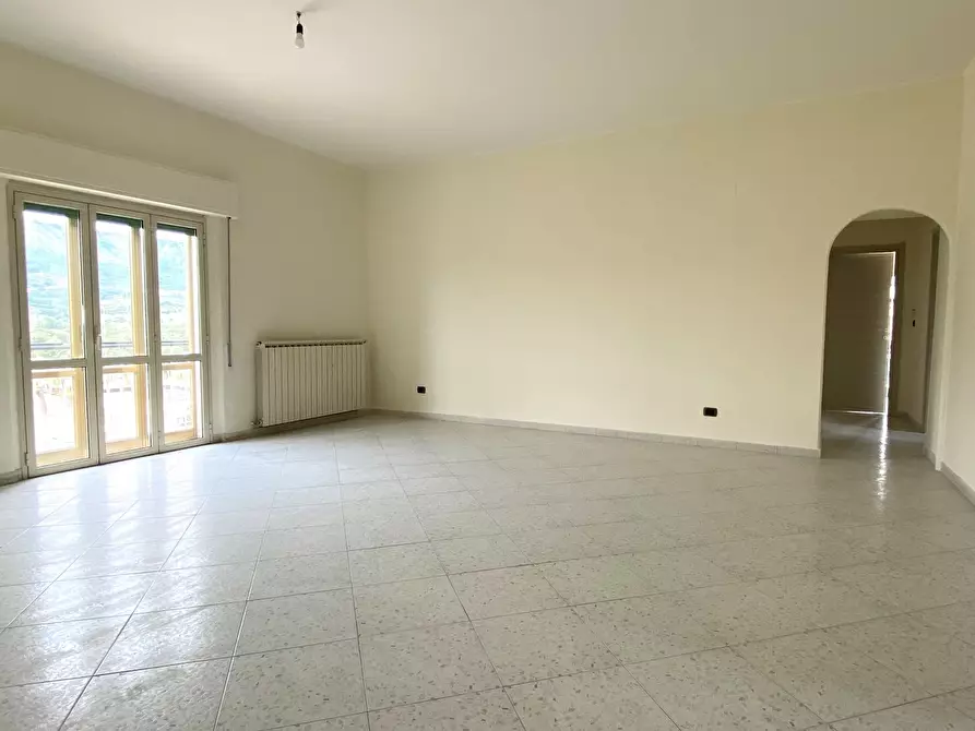 Immagine 1 di Appartamento in vendita  a Squillace