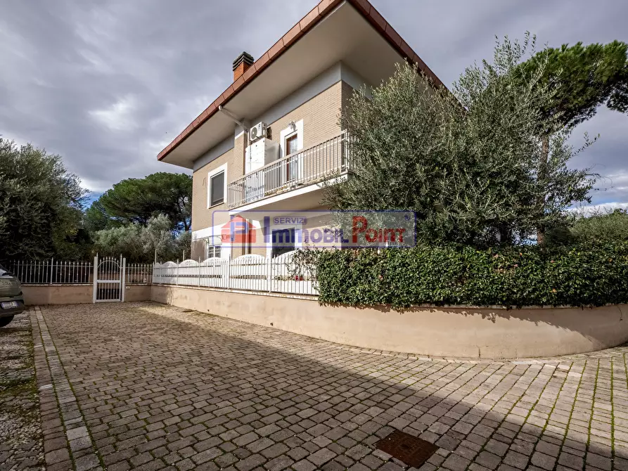 Immagine 1 di Appartamento in vendita  in Via Enrico Fermi a Frascati