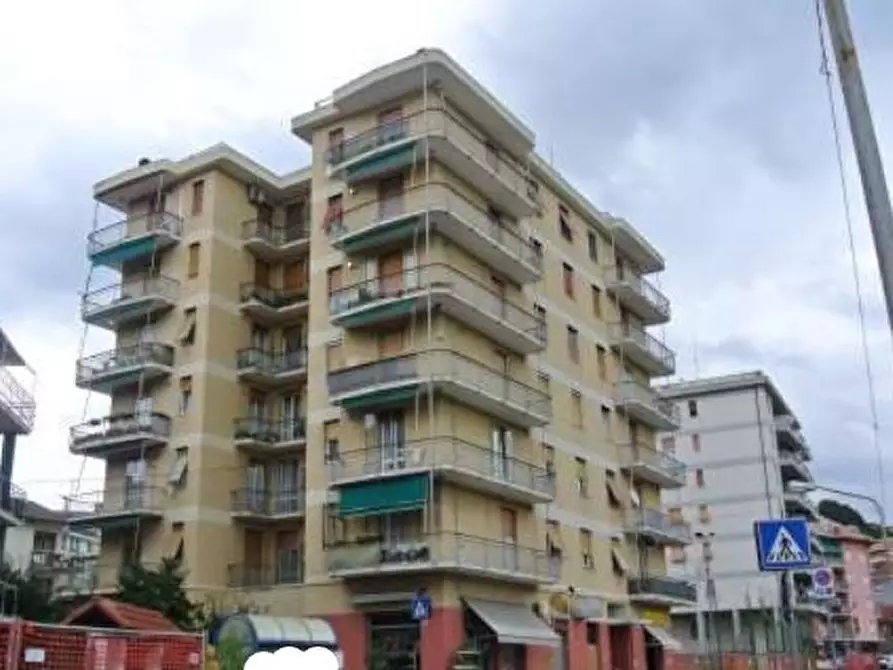 Immagine 1 di Appartamento in vendita  in Via Giacomo Poirè a Crocefieschi