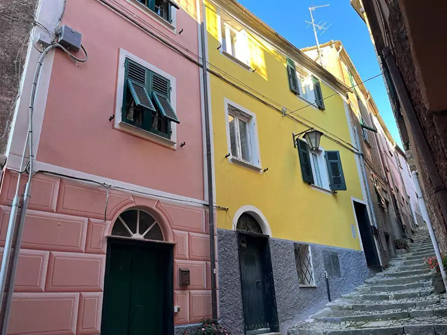 Immagine 1 di Rustico / casale in vendita  in Via alla Chiesa a Avegno