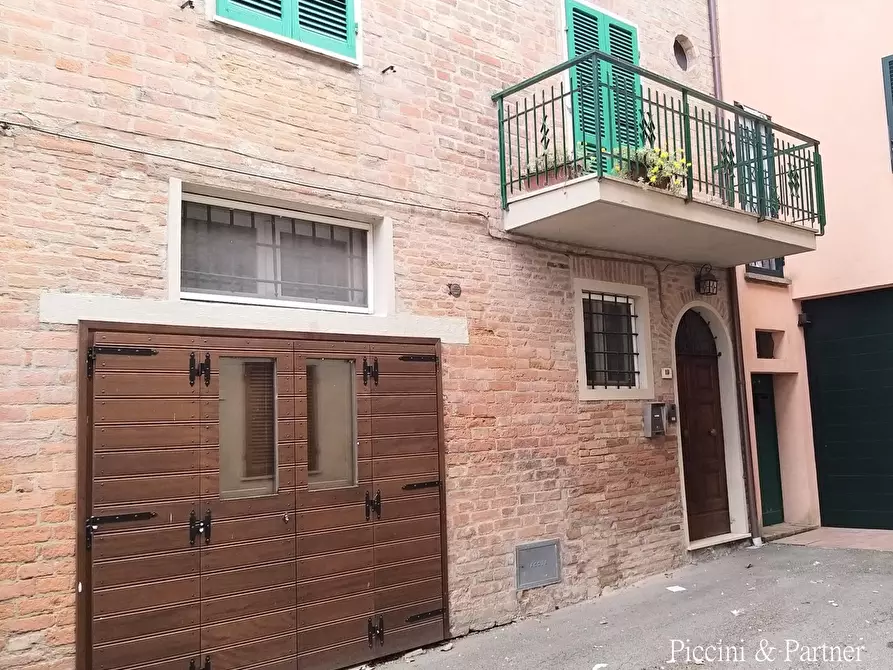 Immagine 1 di Appartamento in vendita  in Piazza San Lorenzo a Castiglione Del Lago
