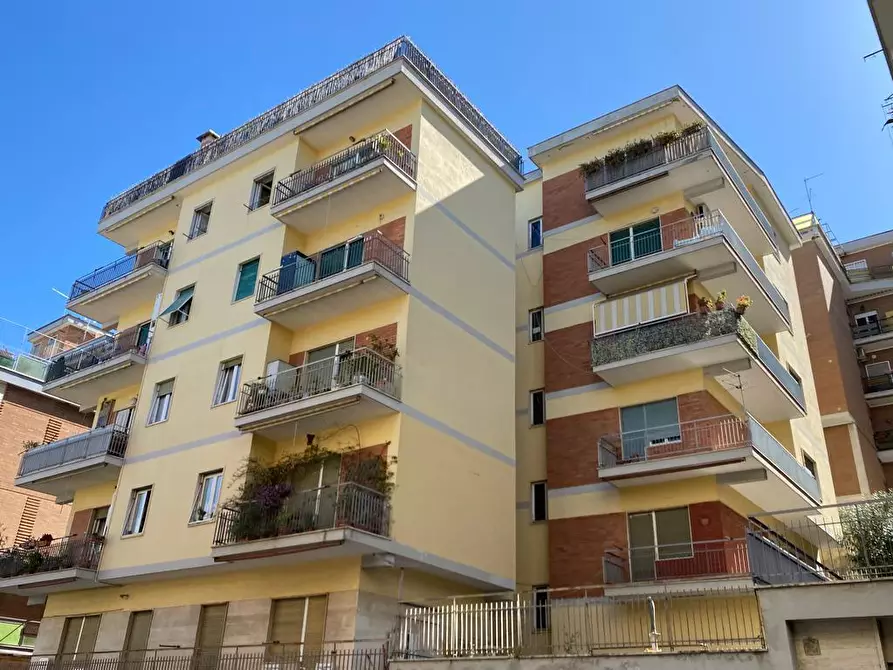 Immagine 1 di Appartamento in vendita  in Via Francesco Bulgarini a Tivoli