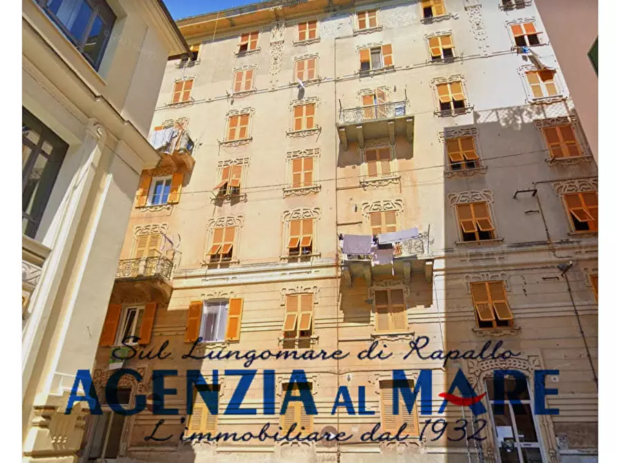 Immagine 1 di Appartamento in vendita  in Via Ippolito Pindemonte a Genova