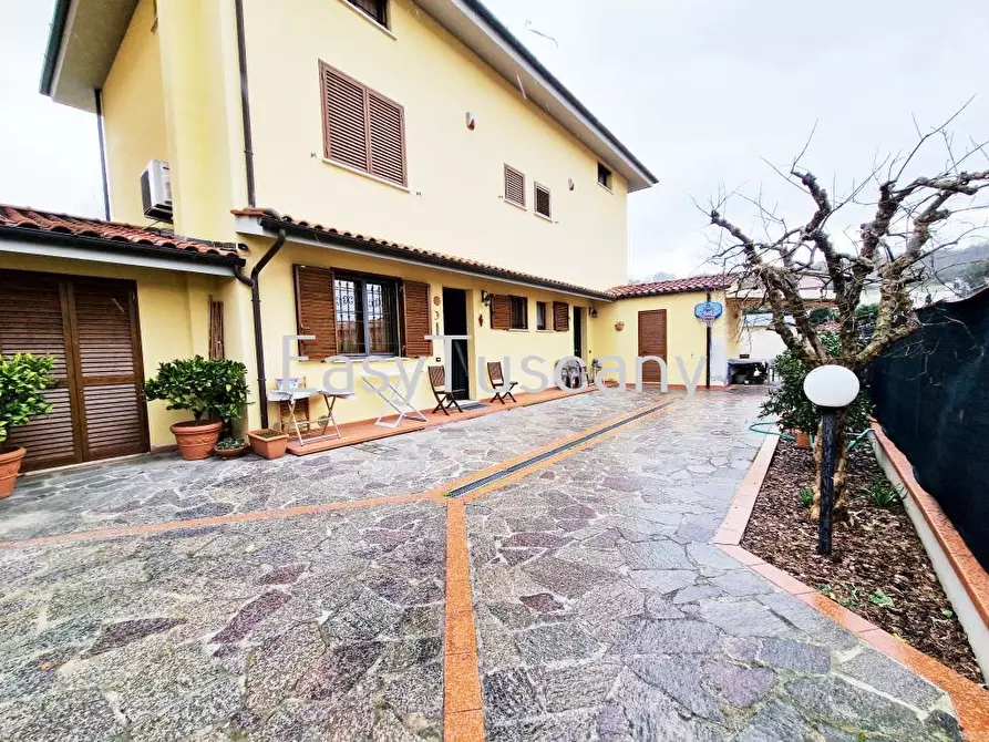 Immagine 1 di Appartamento in vendita  in Via Amerigo Vespucci a Pescia