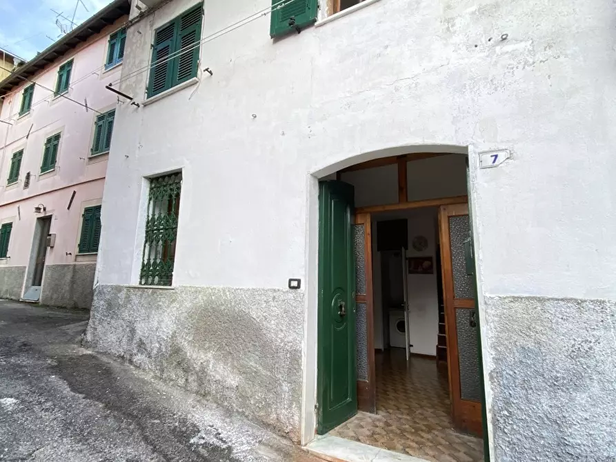 Immagine 1 di Appartamento in vendita  in Via Camarza a Crocefieschi