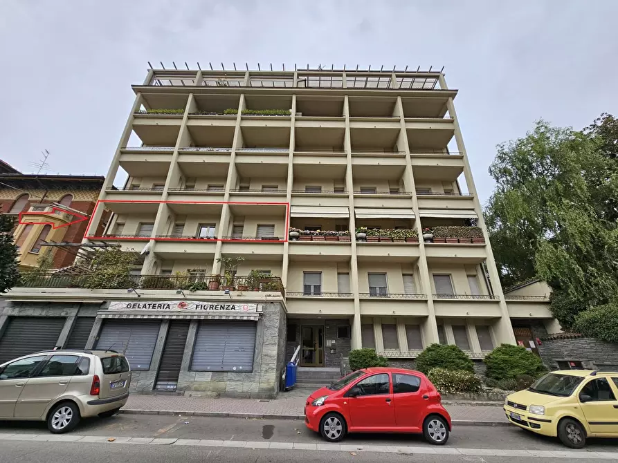 Immagine 1 di Appartamento in vendita  in Viale dei Partigiani a Asti