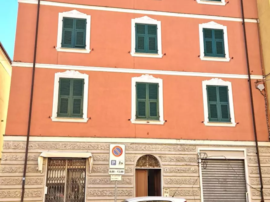 Immagine 1 di Casa indipendente in vendita  in Via Roma a Ronco Scrivia