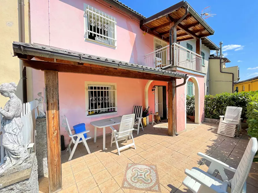 Immagine 1 di Appartamento in vendita  in Via Costigliolo a Lumarzo