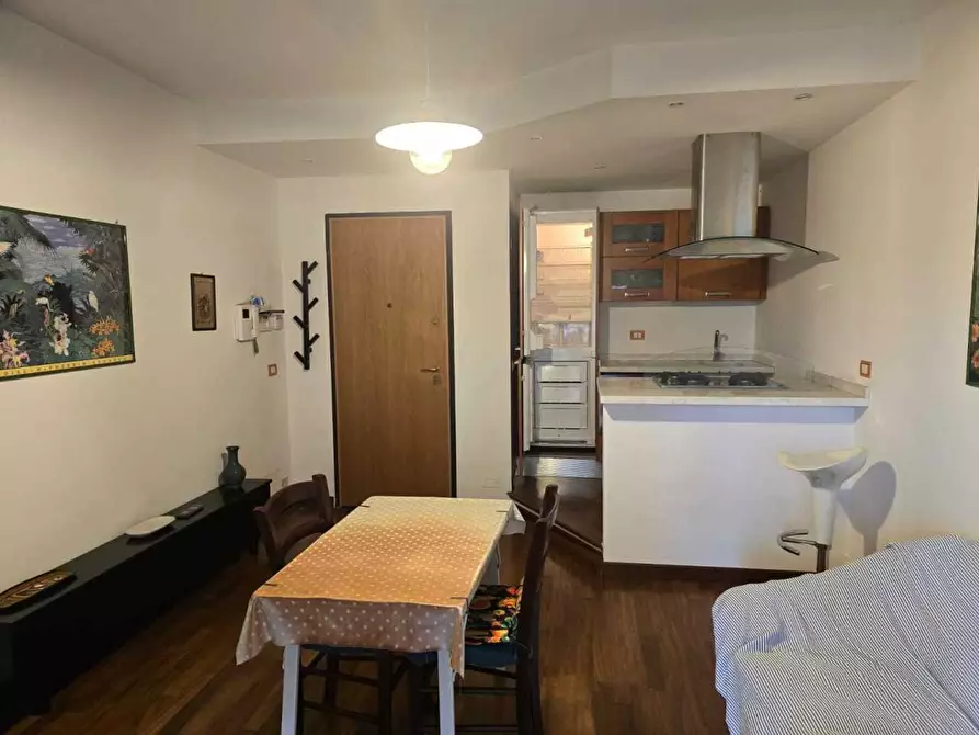Immagine 1 di Appartamento in affitto  a Carrara