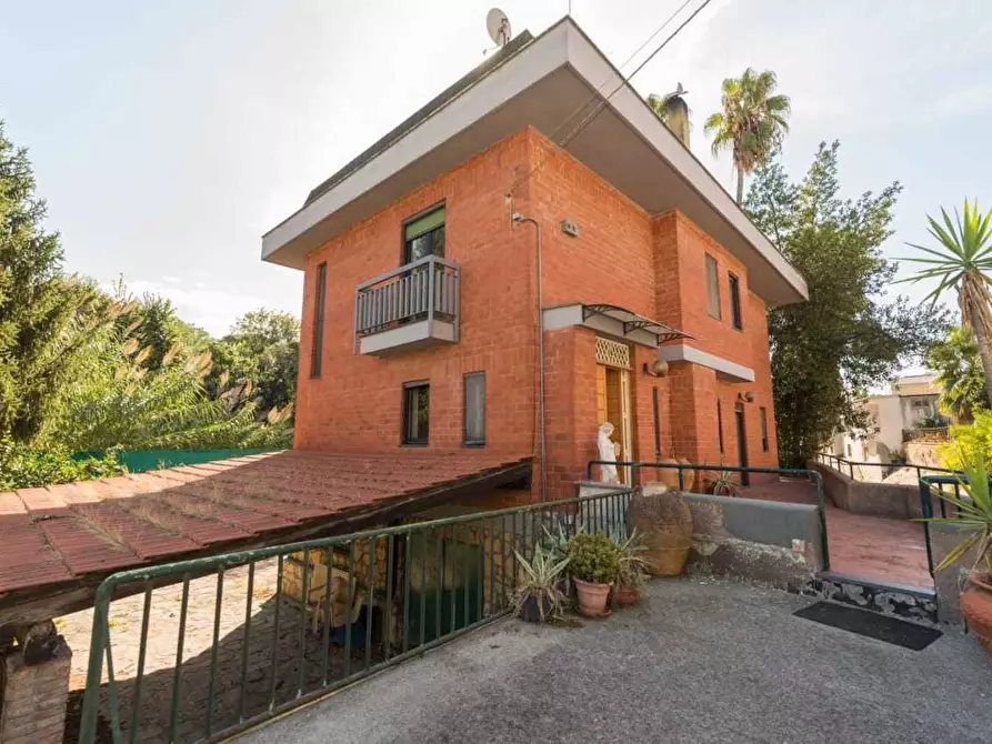 Immagine 1 di Villa in vendita  in Cortile casa tre a Scafati